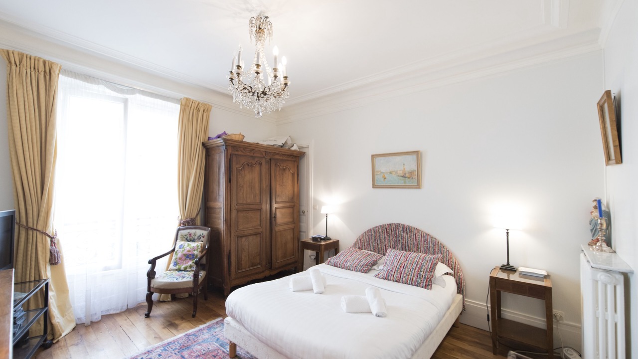 Photo of Bedroom in 6th Arrondissement