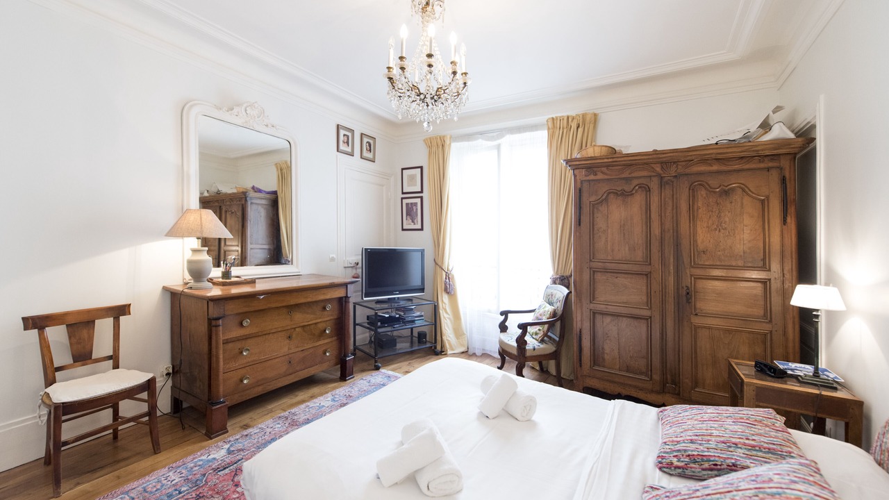 Photo of Bedroom in 6th Arrondissement