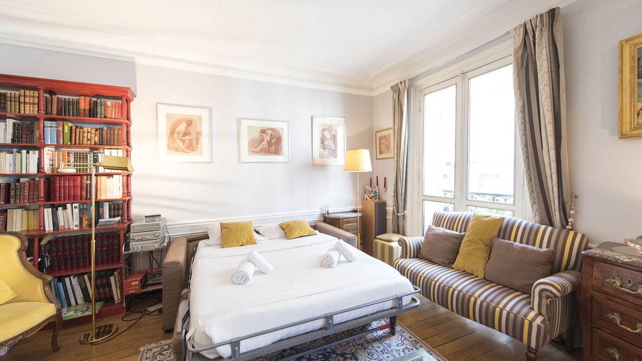 Photo of Bedroom in 6th Arrondissement