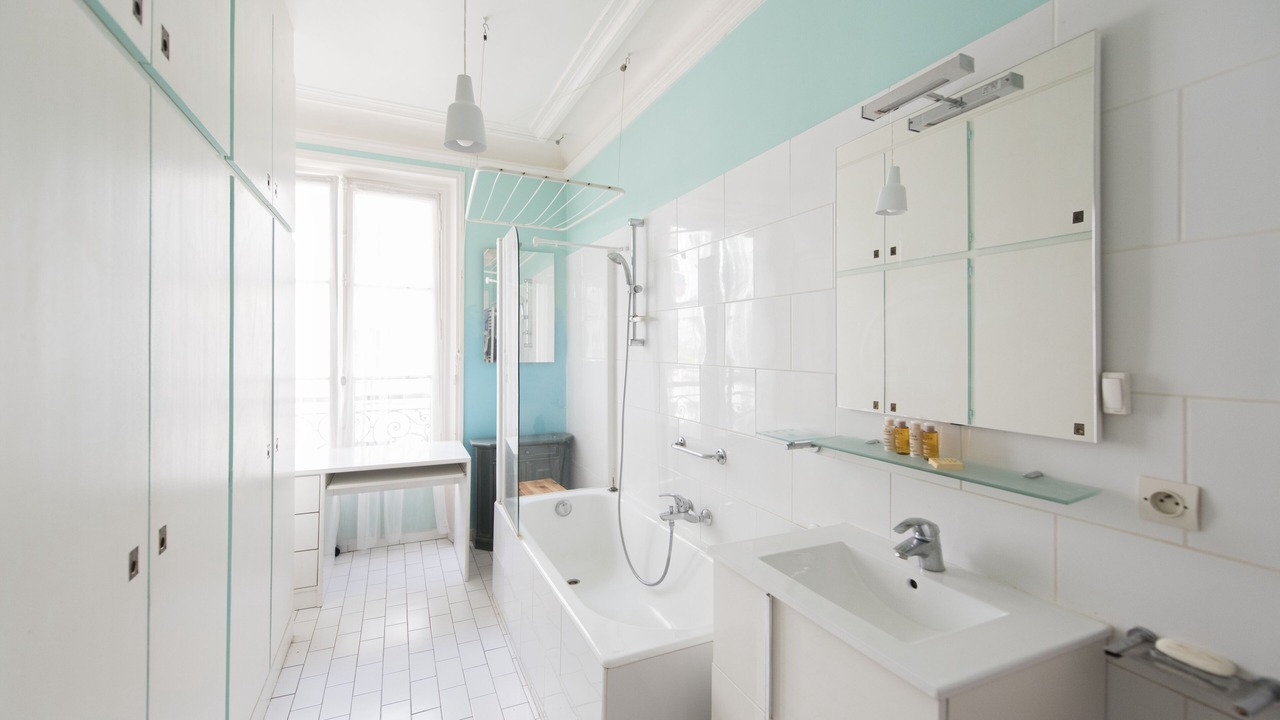 Photo of Bathroom in 6th Arrondissement