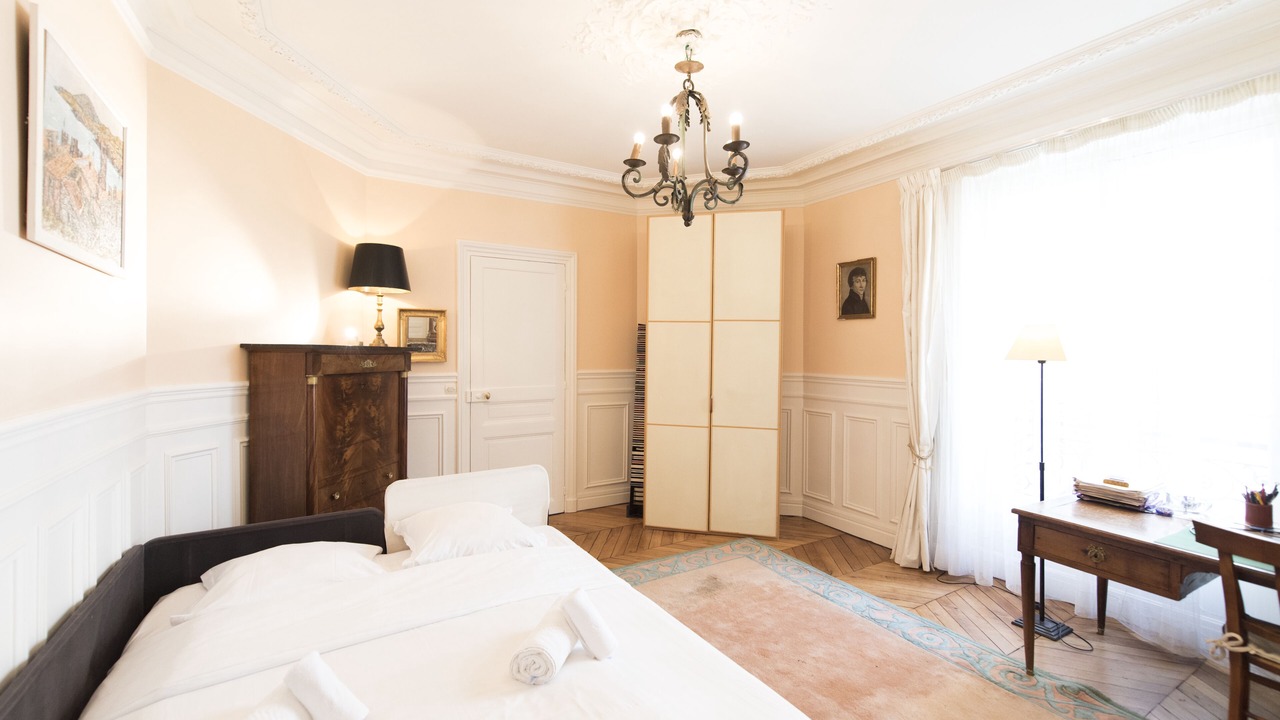 Photo of Bedroom in 6th Arrondissement