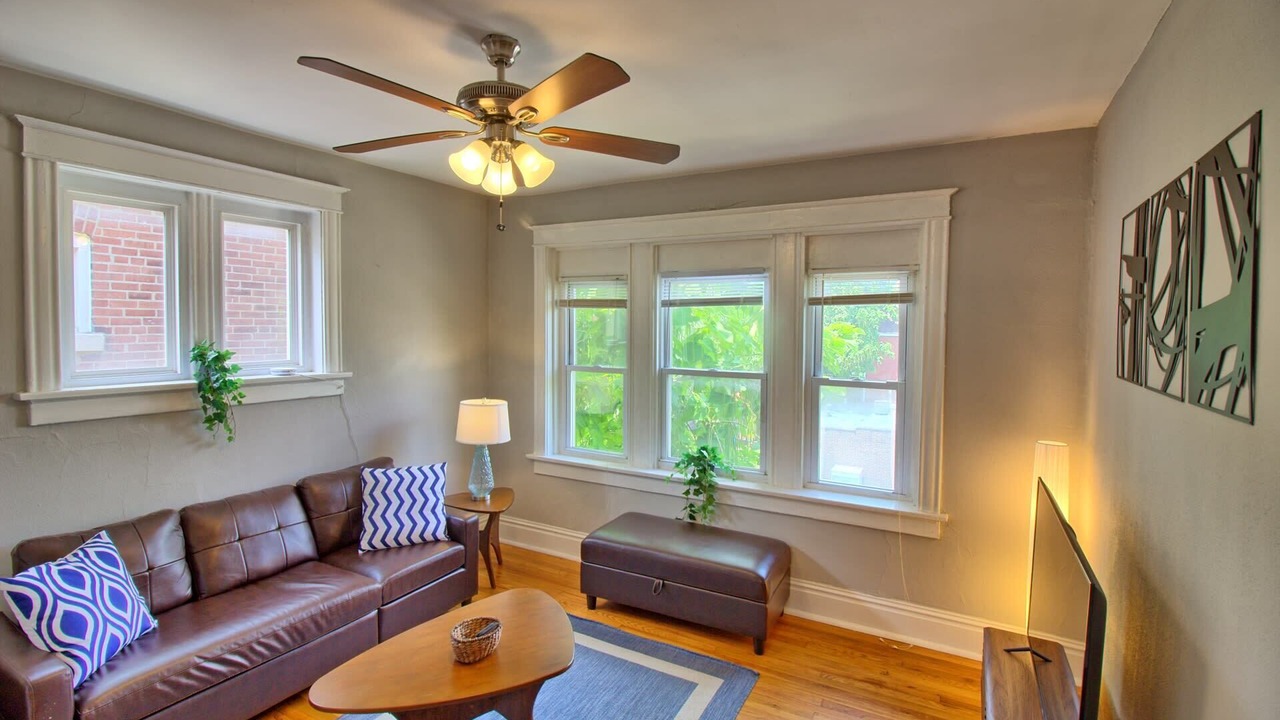 Photo of Livingroom in Tower Grove East
