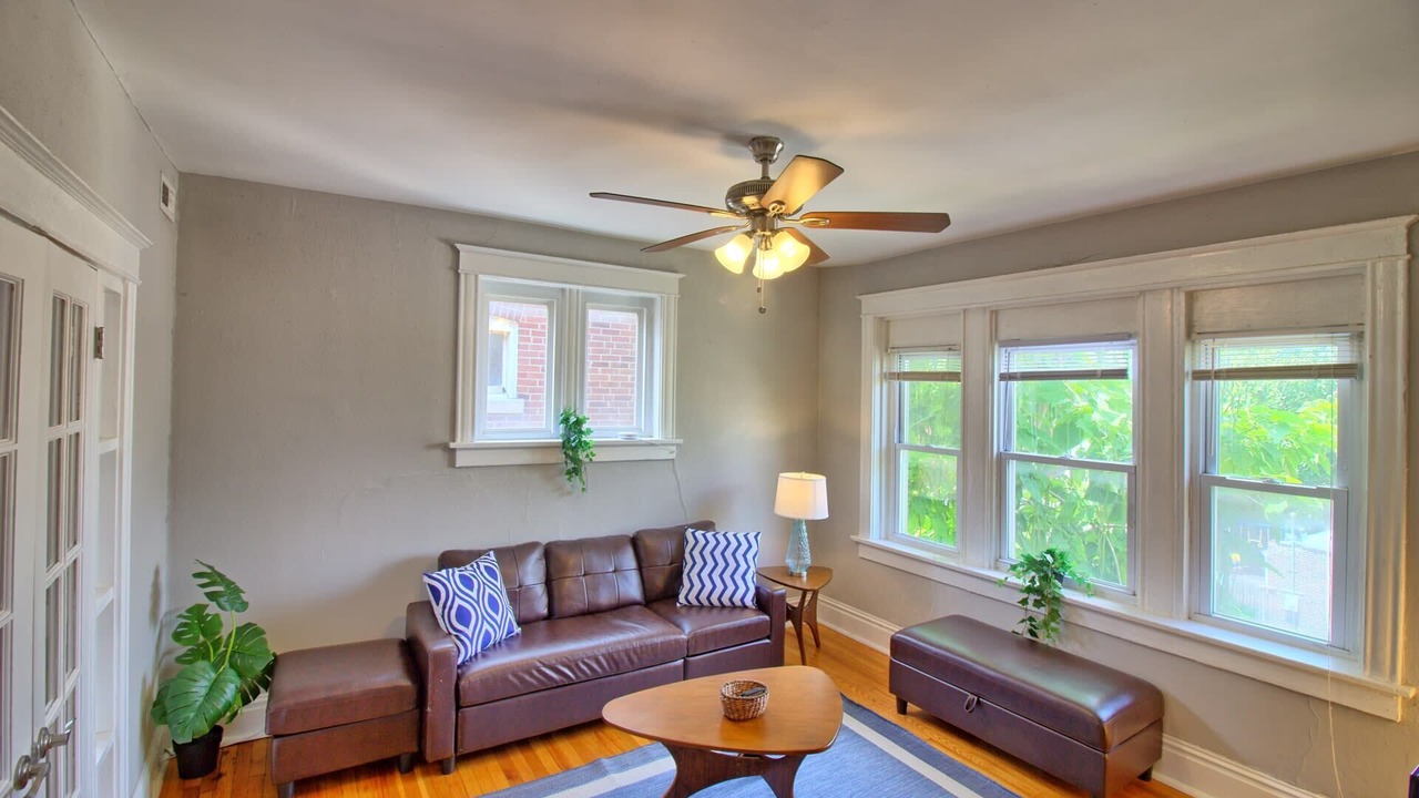 Photo of Livingroom in Tower Grove East
