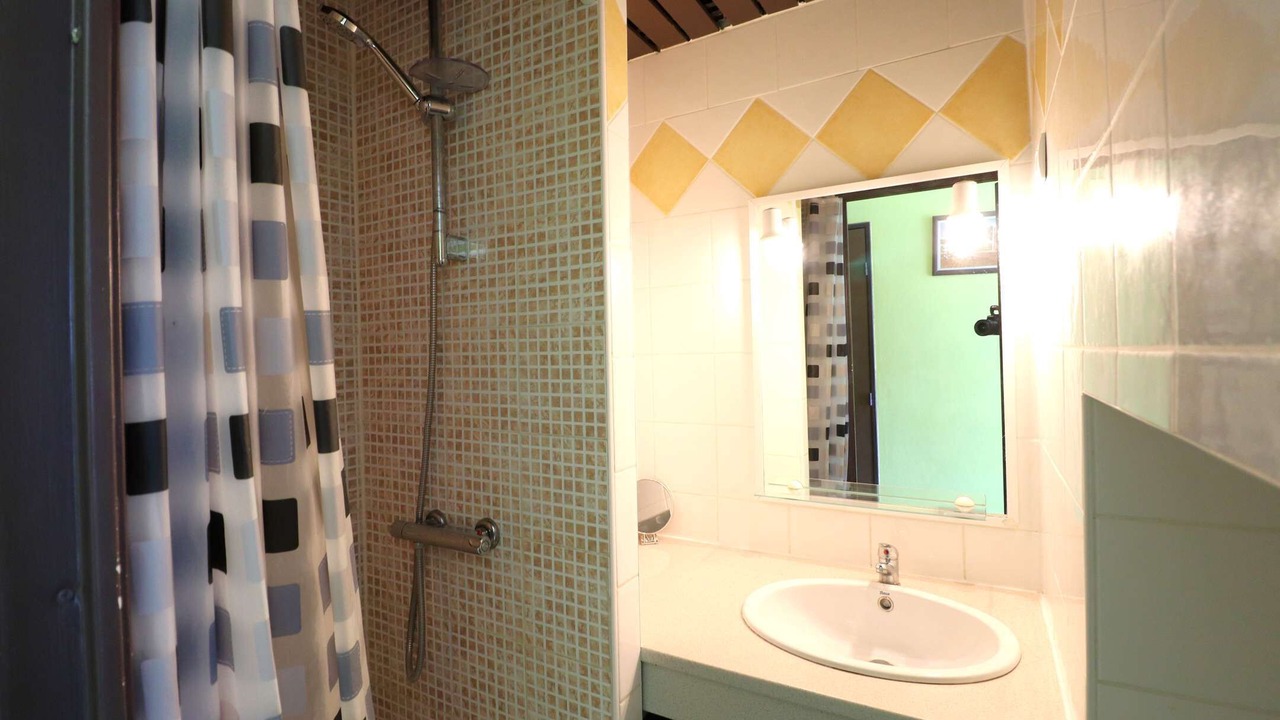 Photo of Bathroom in Le Grau-Du-Roi