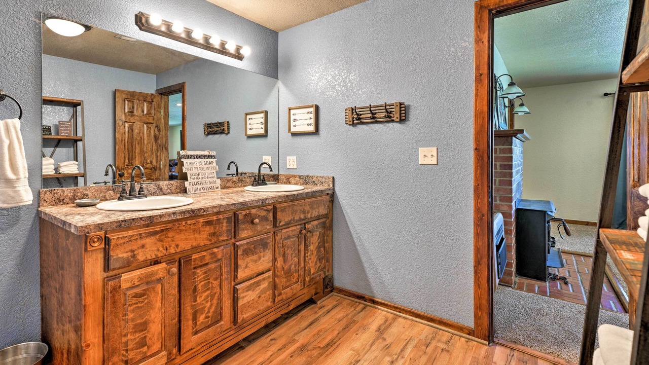 Photo of Bathroom in McAlester