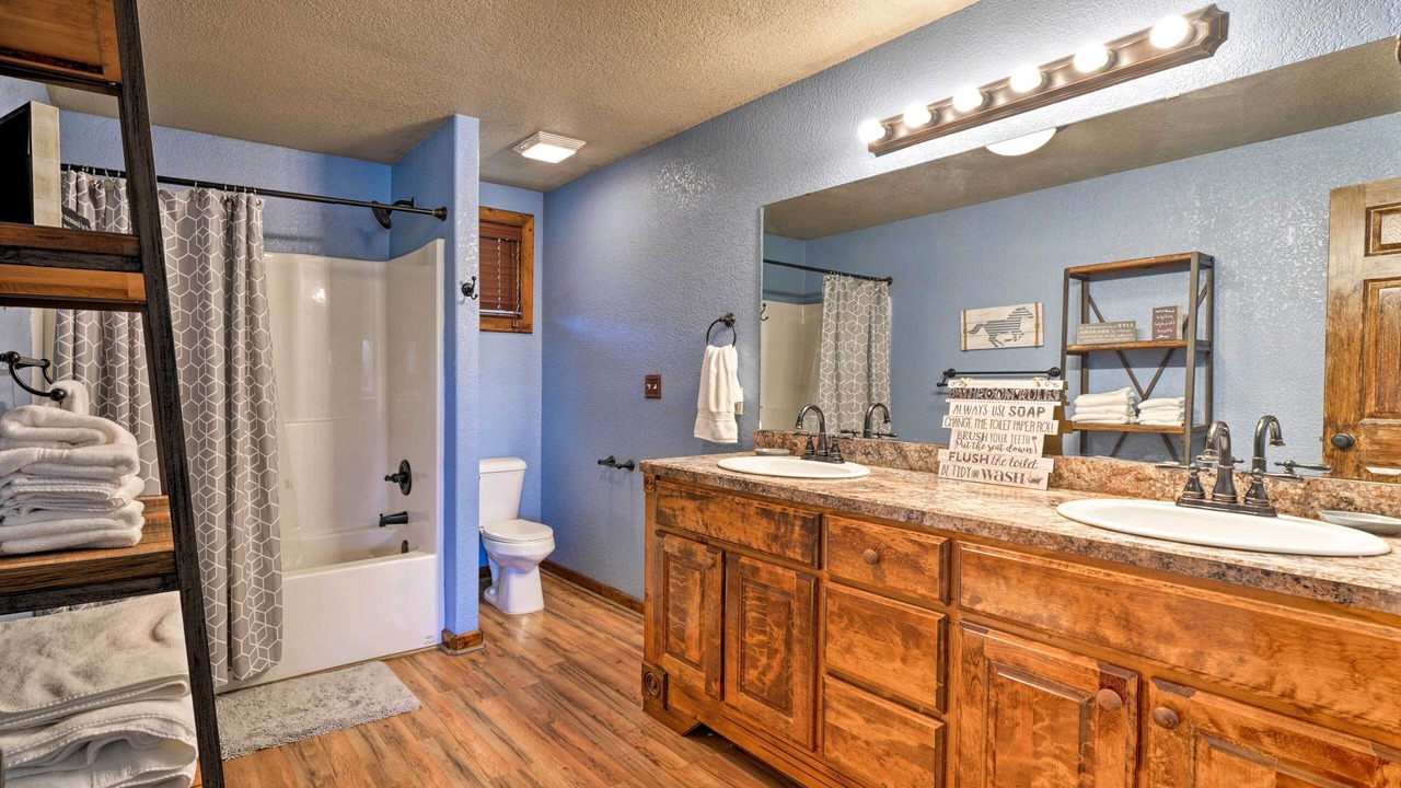 Photo of Bathroom in McAlester