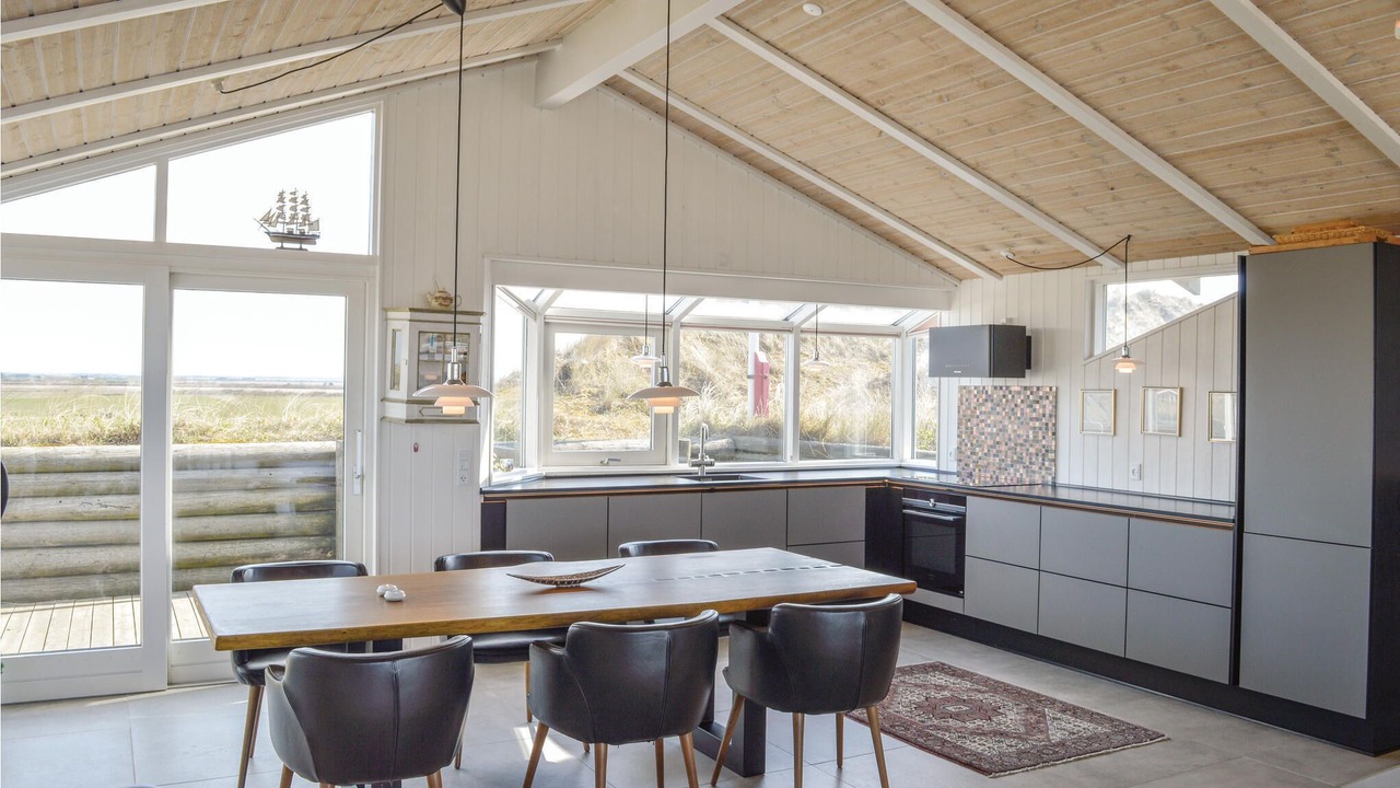 Photo of Others in Houvig Strand