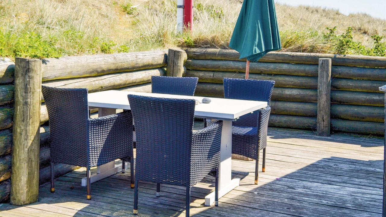 Photo of Others in Houvig Strand