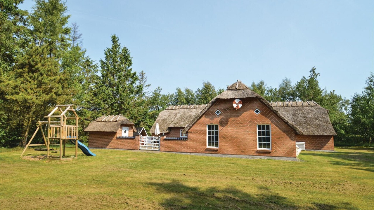 Photo of Others in Bøtø By