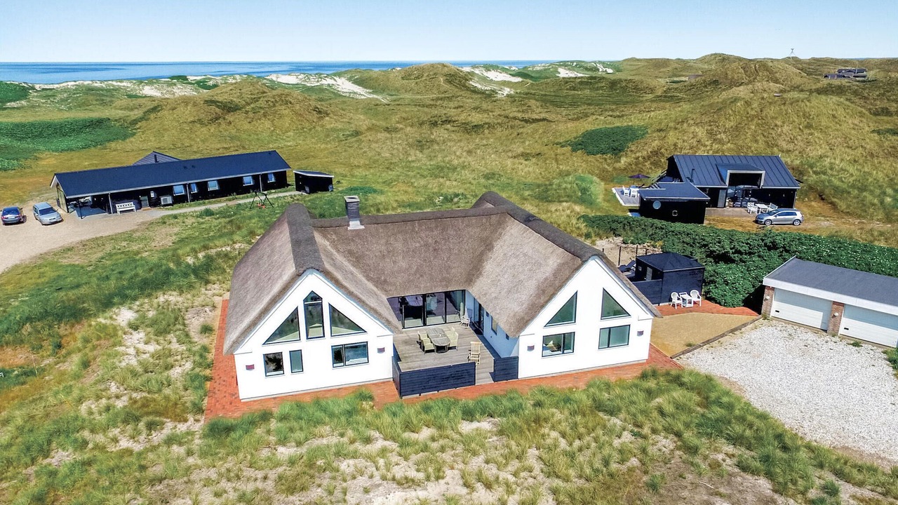 Photo of Others in Houvig