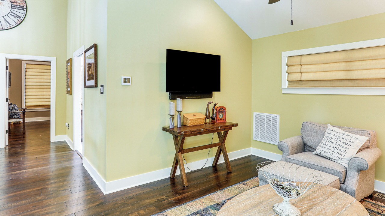 Photo of Livingroom in Greers Ferry