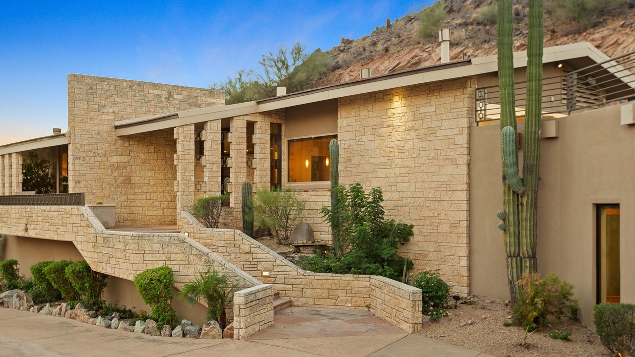 Photo of Outdoor in Paradise Hills