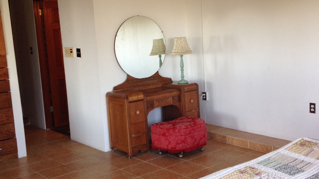Photo of Bedroom in Hollywood Heights