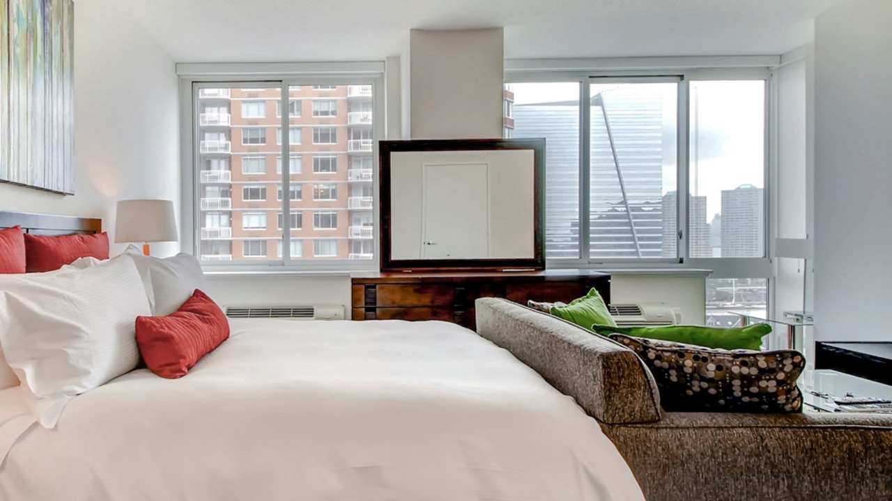 Photo of Bedroom in Hudson Exchange