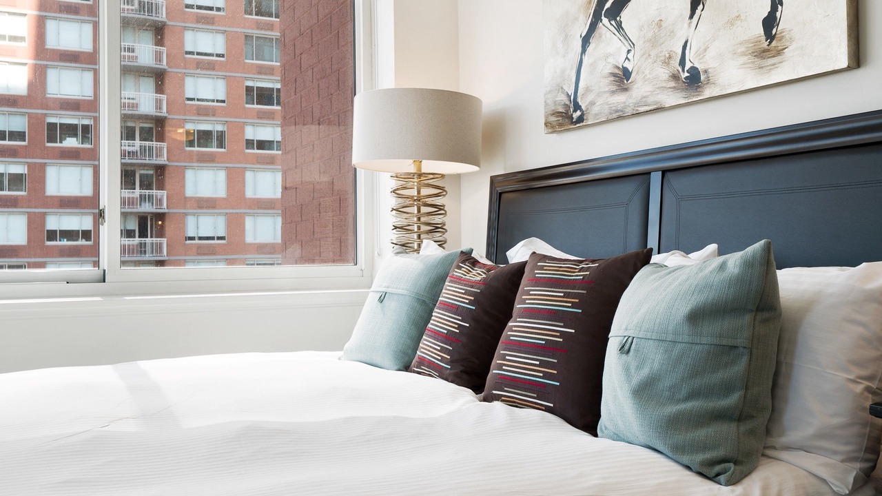Photo of Bedroom in Hudson Exchange