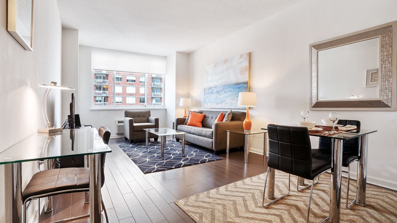 Photo of Livingroom in Hudson Exchange