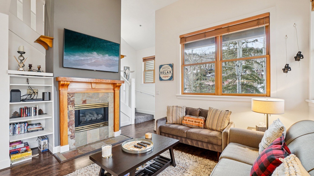 Photo of Livingroom in Deer Valley