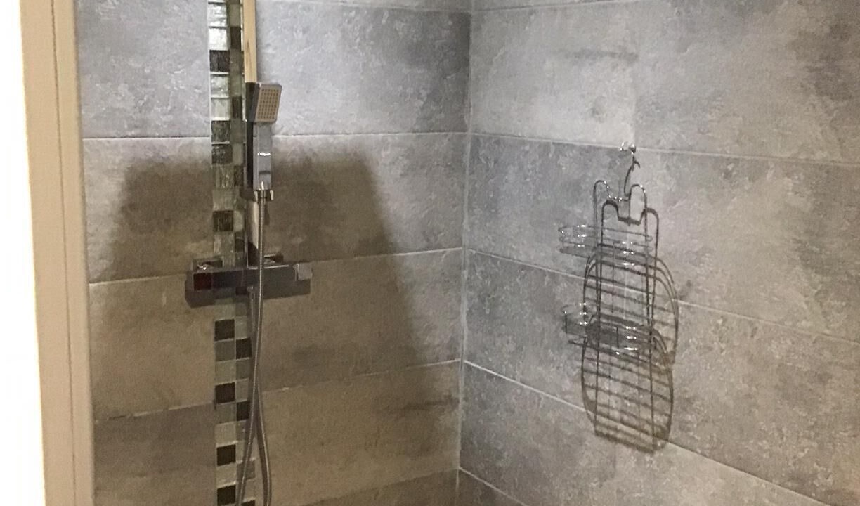 Photo of Bathroom in Lavardens