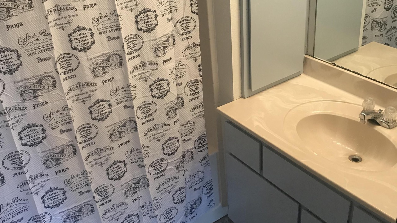Photo of Bathroom in Steelville