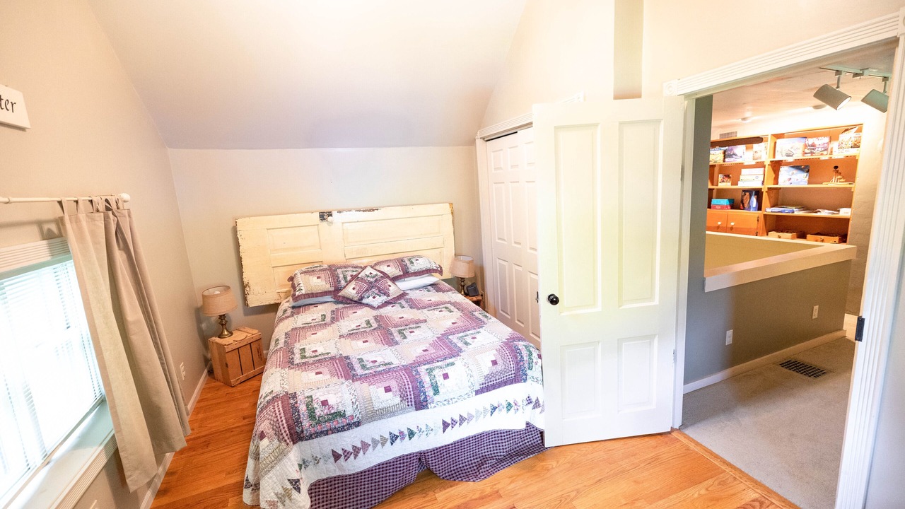 Photo of Others in New Albin