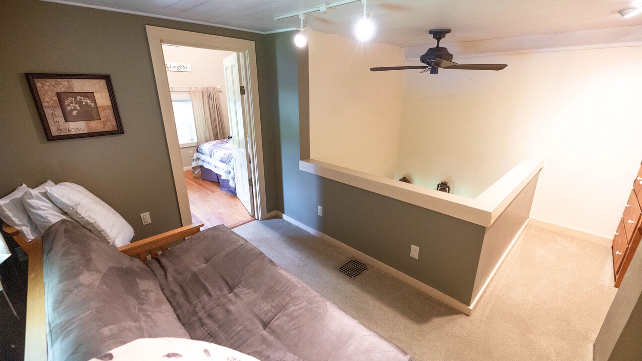 Photo of Others in New Albin