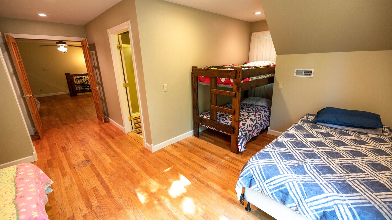 Photo of Others in New Albin