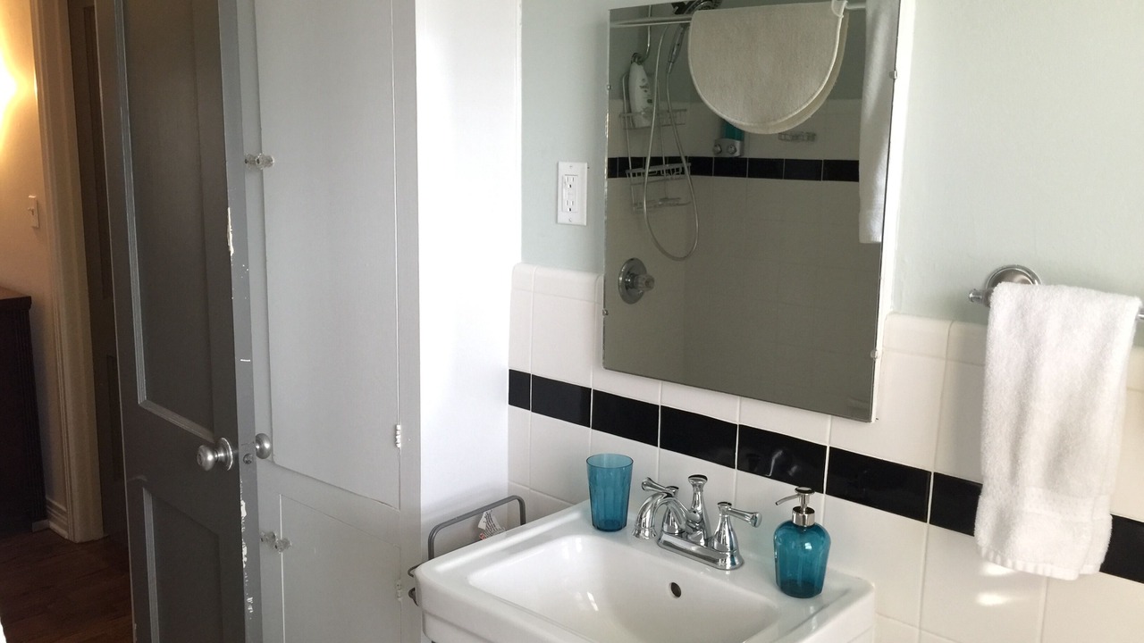 Photo of Bathroom in Central Oklahoma City