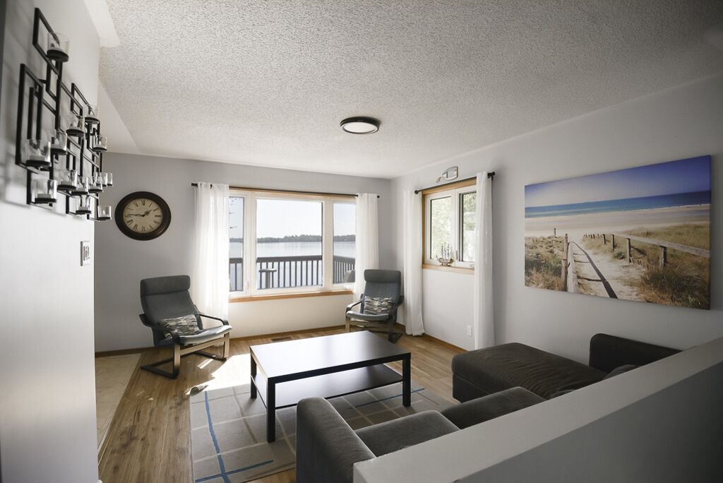 Photo of Livingroom in Isaacs Glen