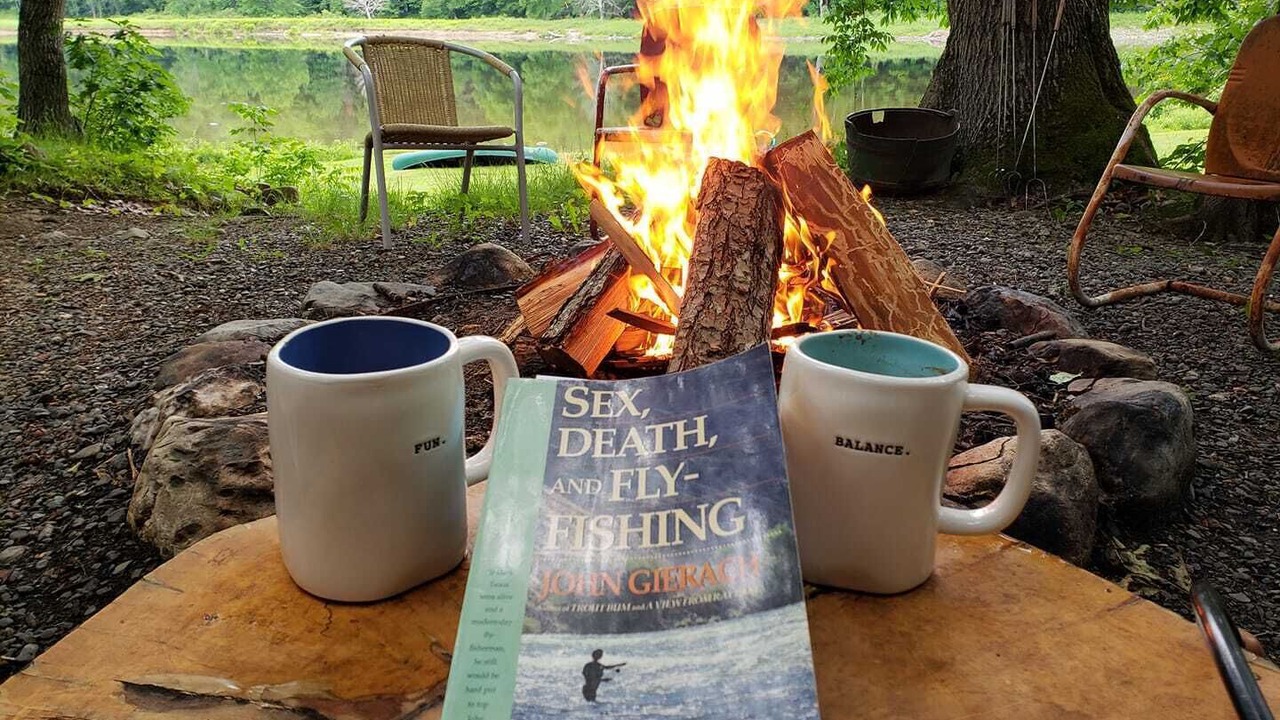 Photo of Livingroom in Caratunk