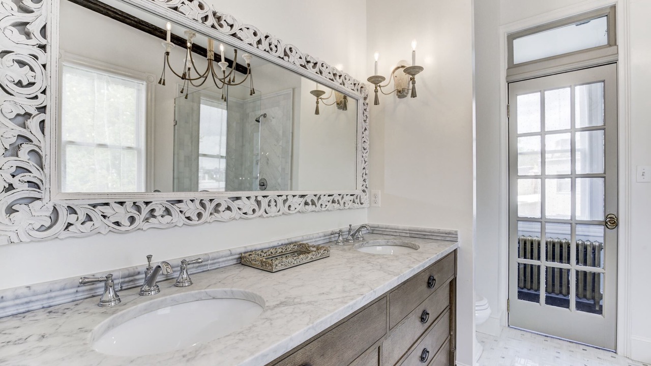 Photo of Bathroom in Capitol Hill