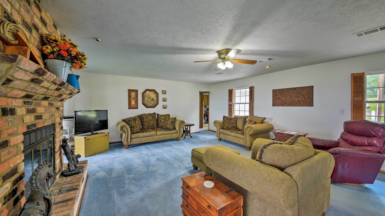 Photo of Bedroom in West Livingston