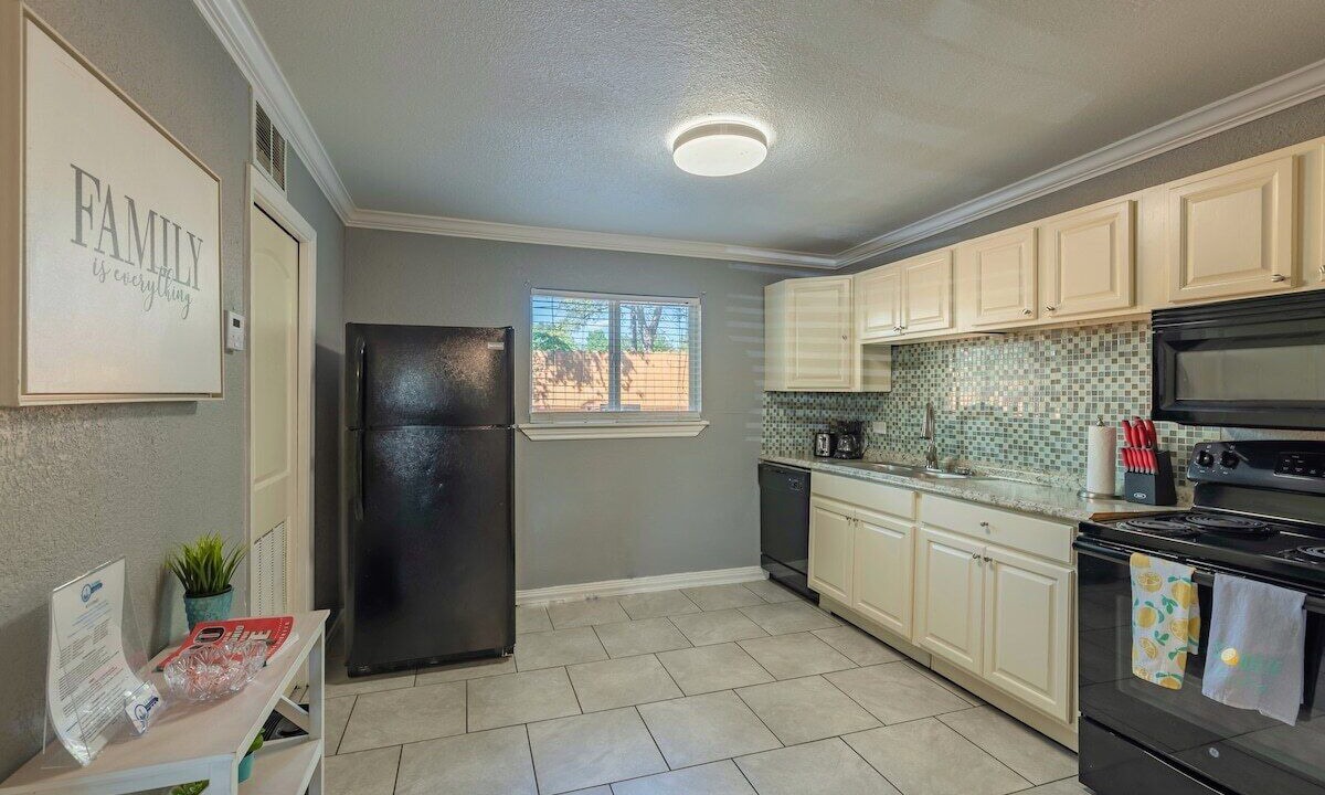 Photo of Kitchen in Mahncke Park