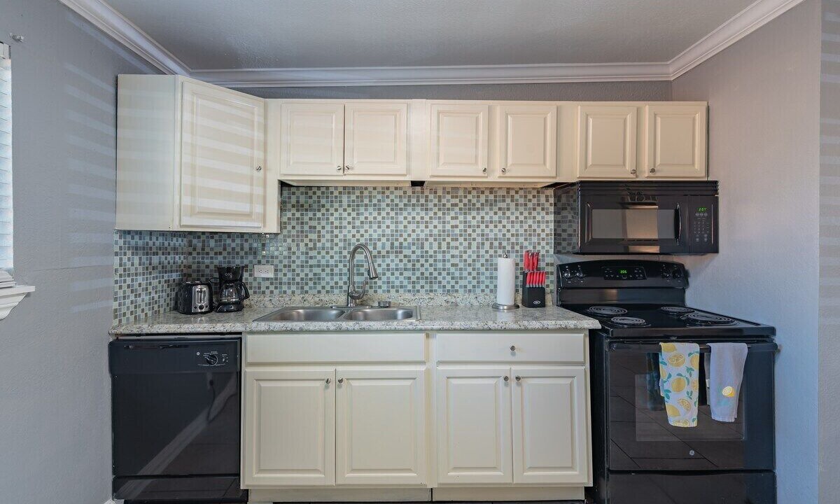 Photo of Kitchen in Mahncke Park