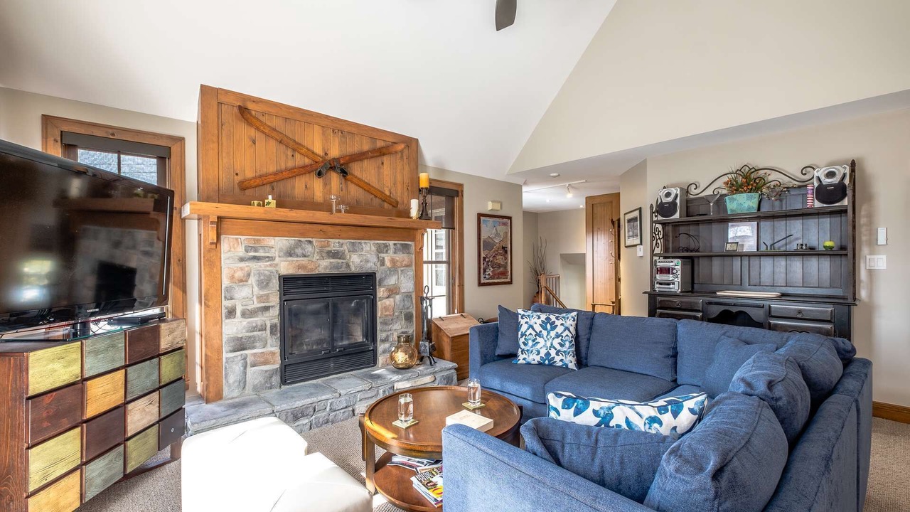 Photo of Livingroom in Mont-Tremblant