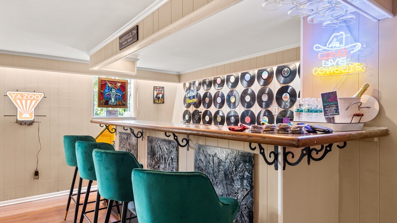 Photo of Others in Nashville