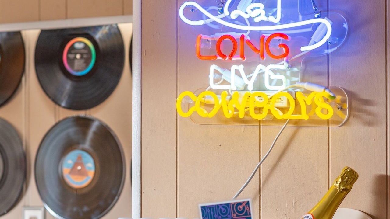 Photo of Others in Nashville