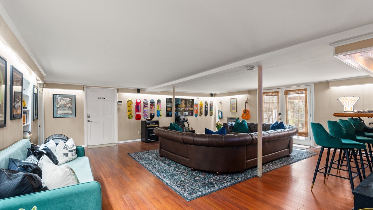 Photo of Others in Nashville