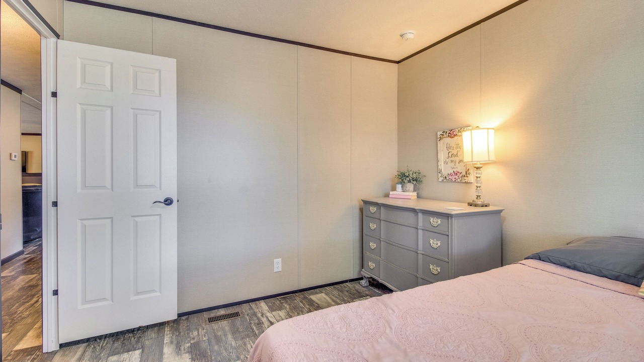 Photo of Bedroom in Greers Ferry