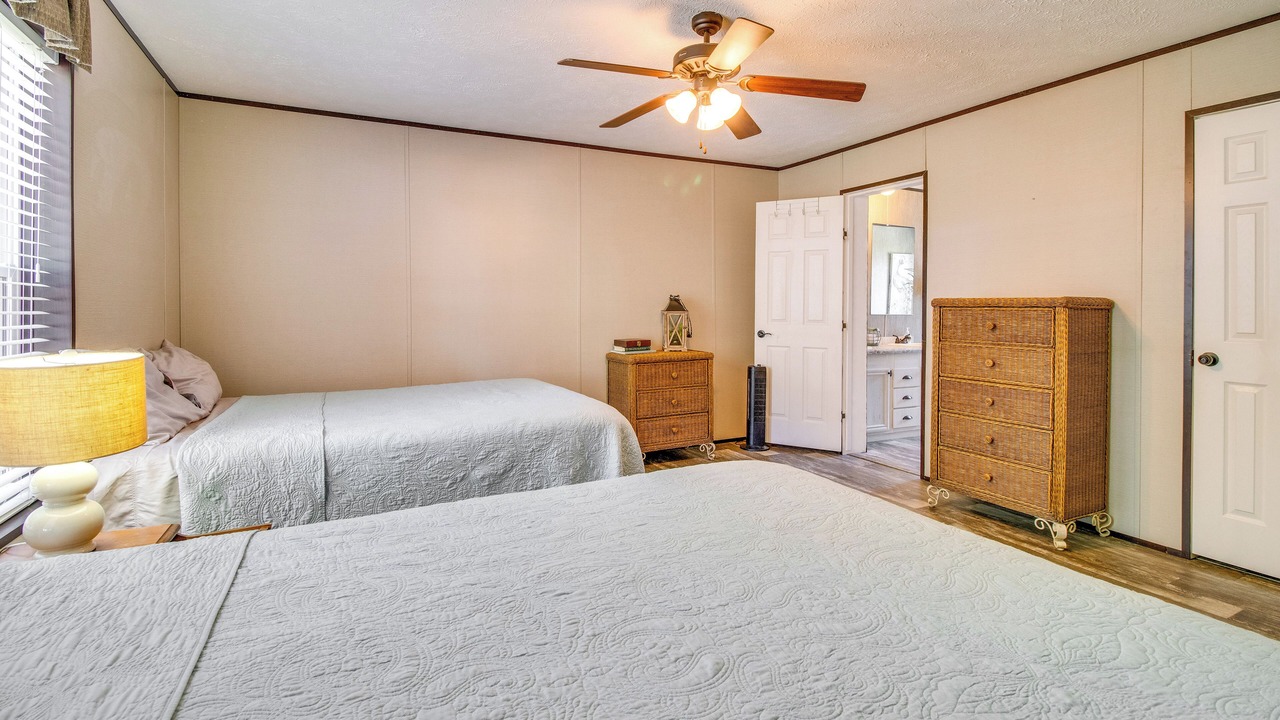 Photo of Bedroom in Greers Ferry