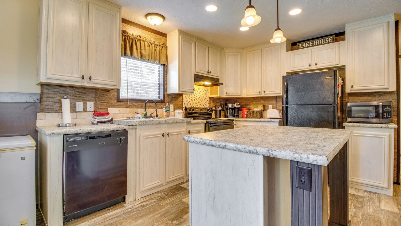 Photo of Kitchen in Greers Ferry