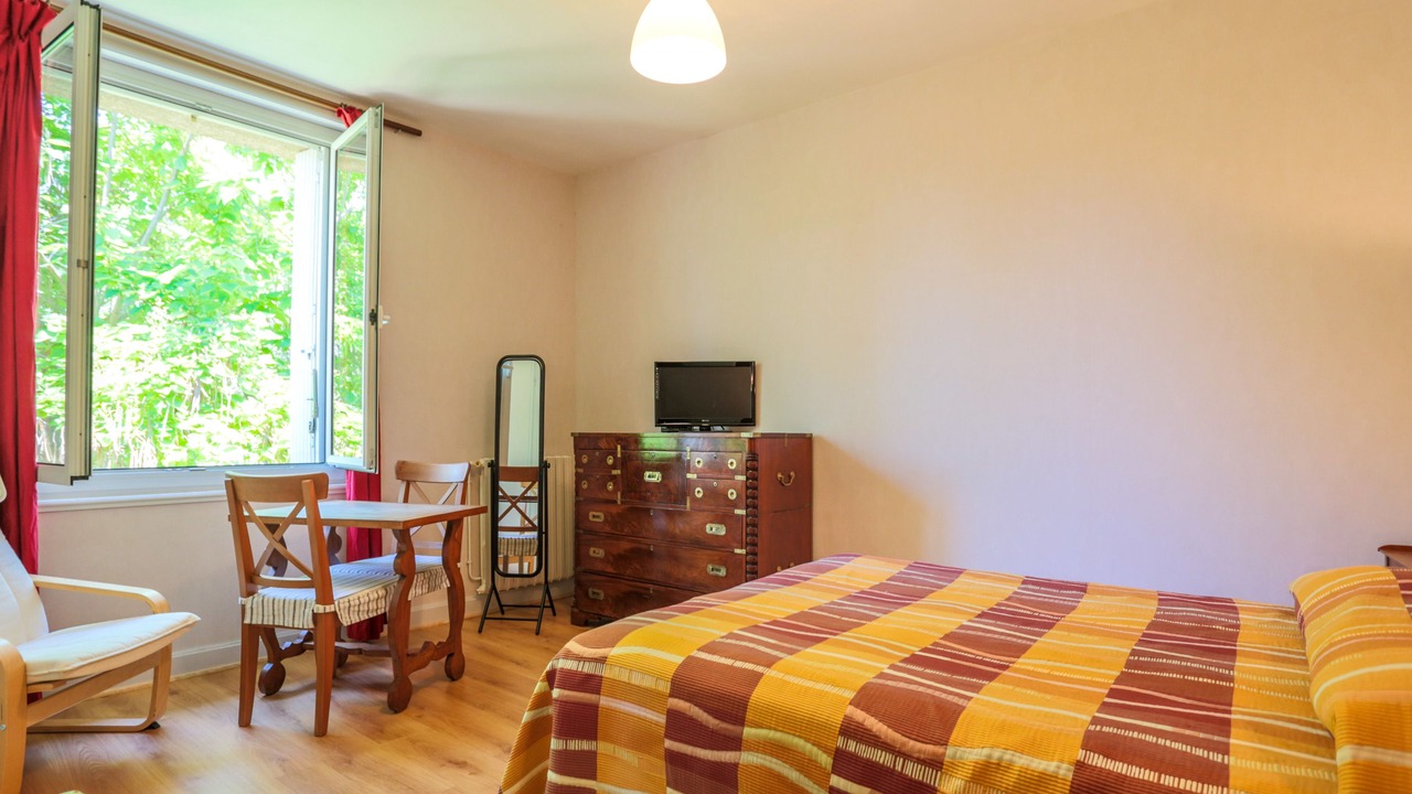 Photo of Bedroom in Cazaubon