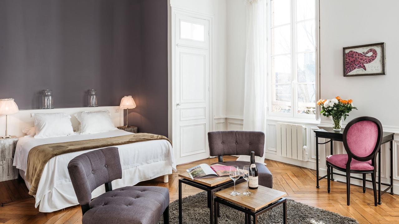 Photo of Bedroom in Beaune City Centre