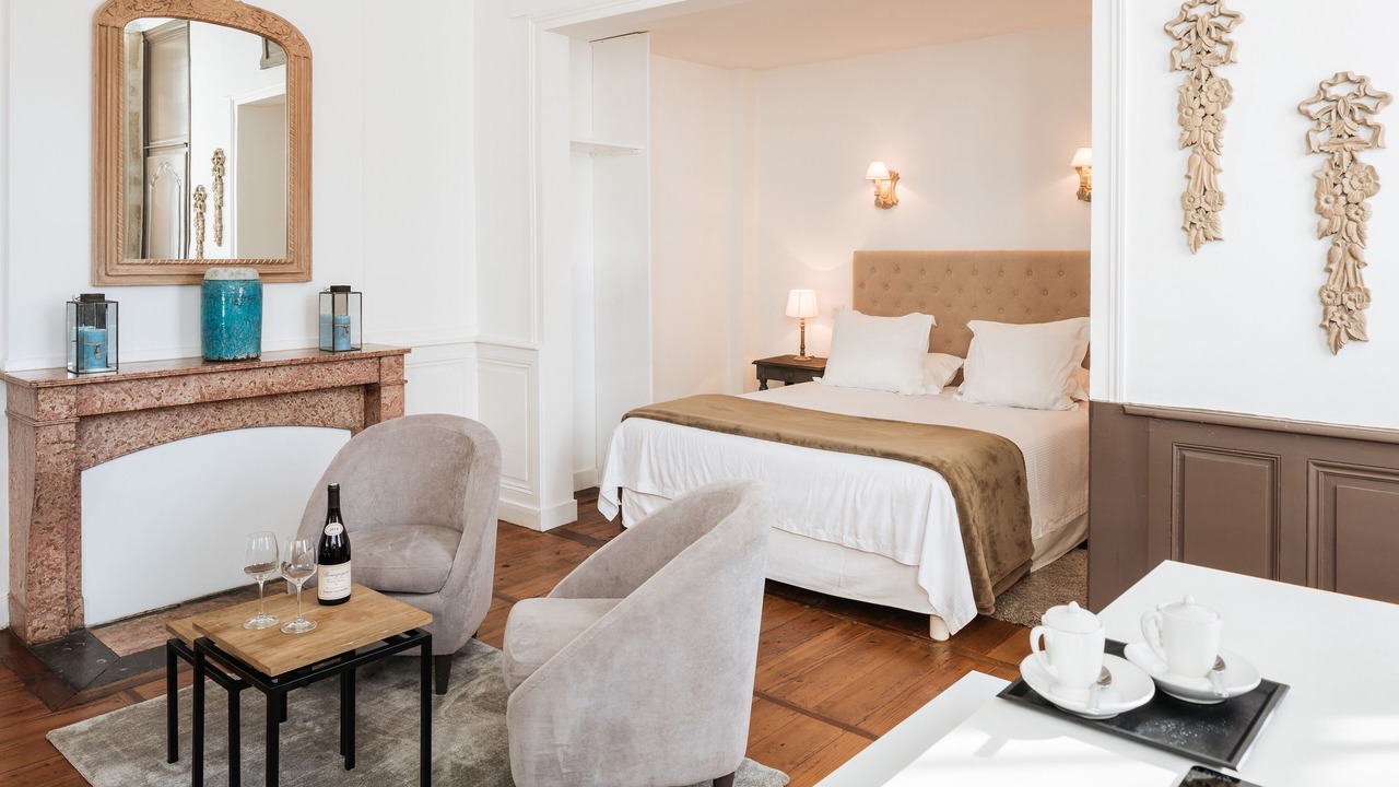 Photo of Bedroom in Beaune City Centre