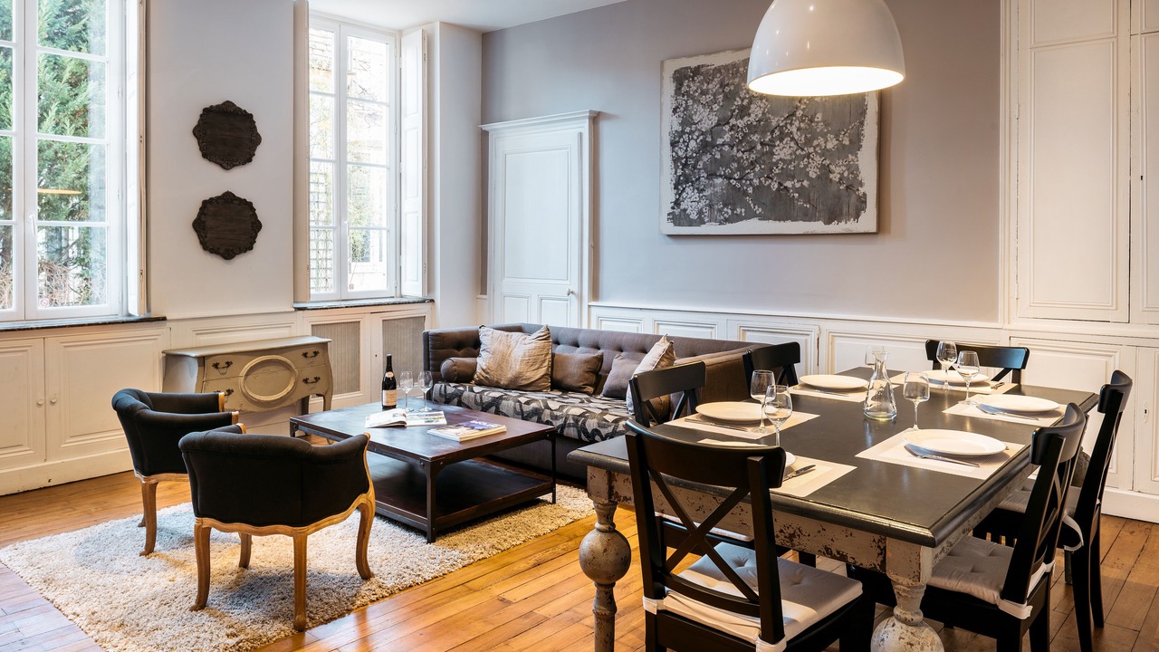 Photo of Livingroom in Beaune City Centre