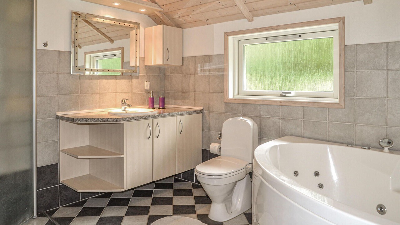 Photo of Bathroom in Jegum
