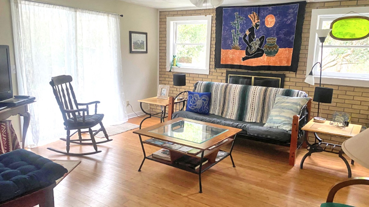 Photo of Livingroom in Darien