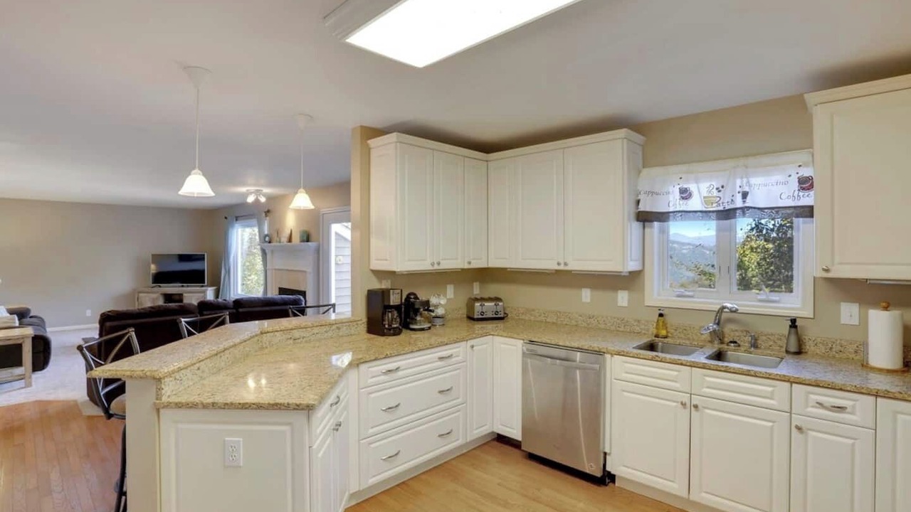 Photo of Kitchen in Skyland