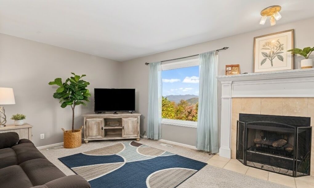 Photo of Livingroom in Skyland