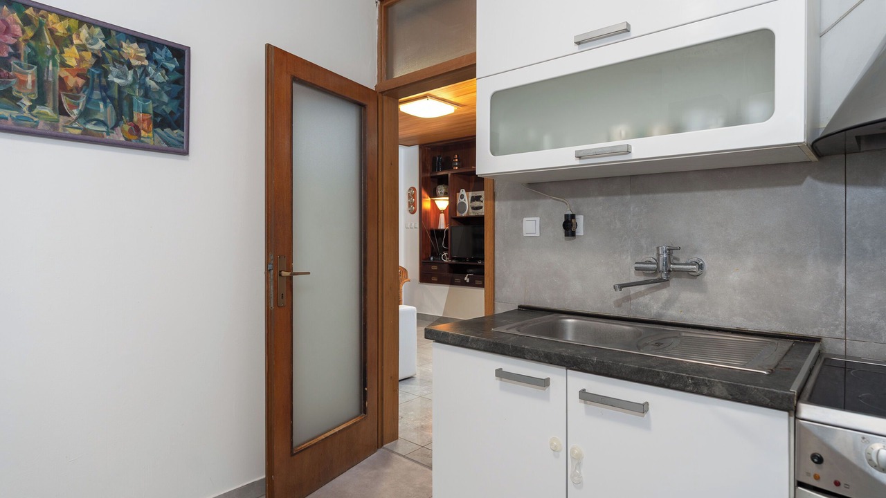 Photo of Kitchen in Petrcane