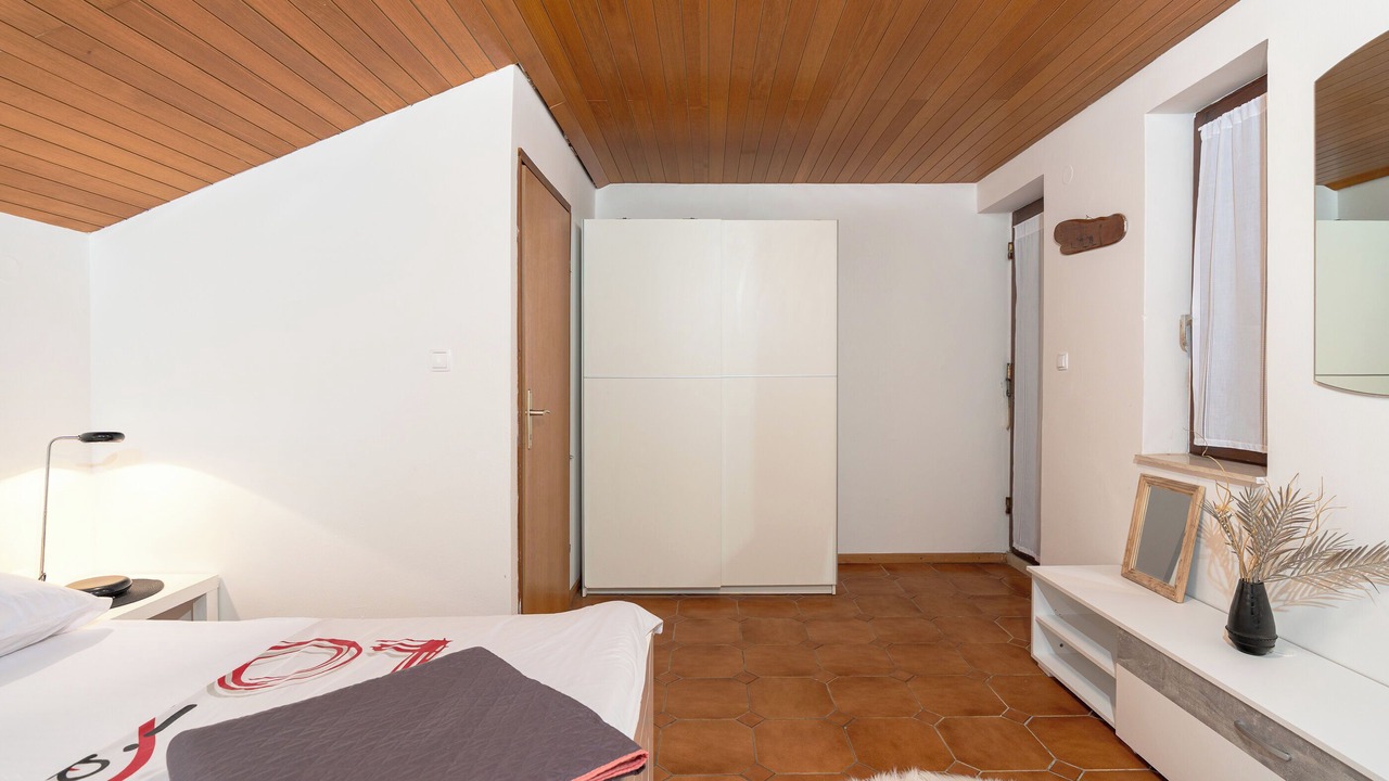 Photo of Bedroom in Petrcane